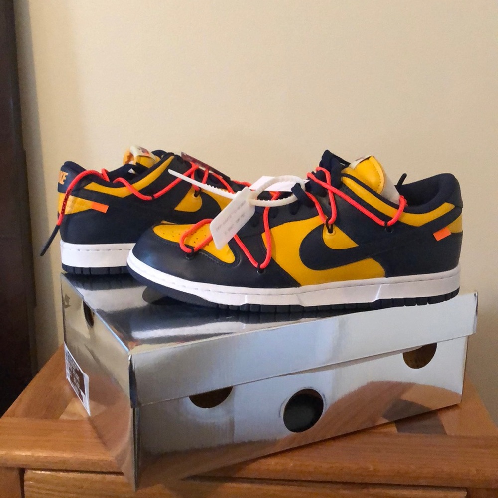 Off White x Nike Dunk Low “Michigan” US 10.5